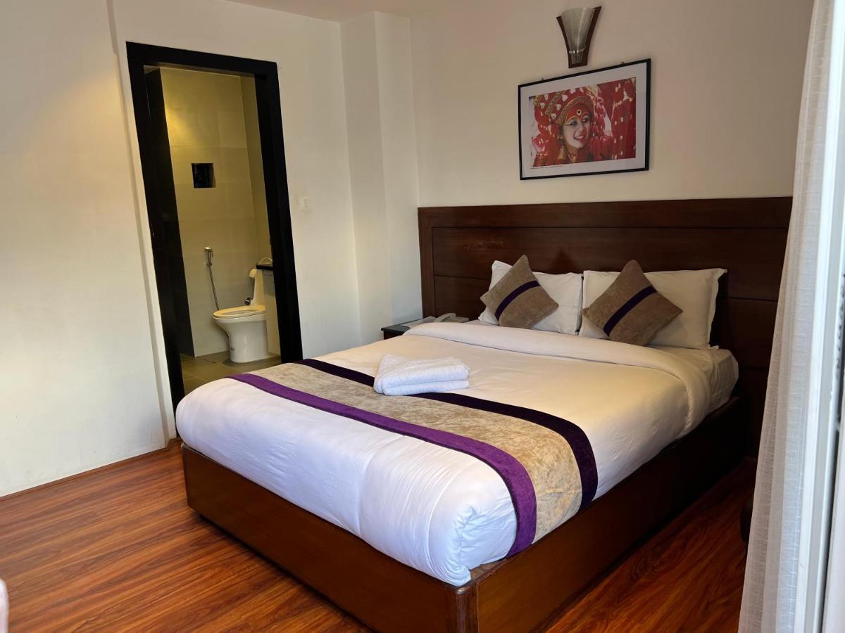 Hotel New Era Katmandu Kültér fotó